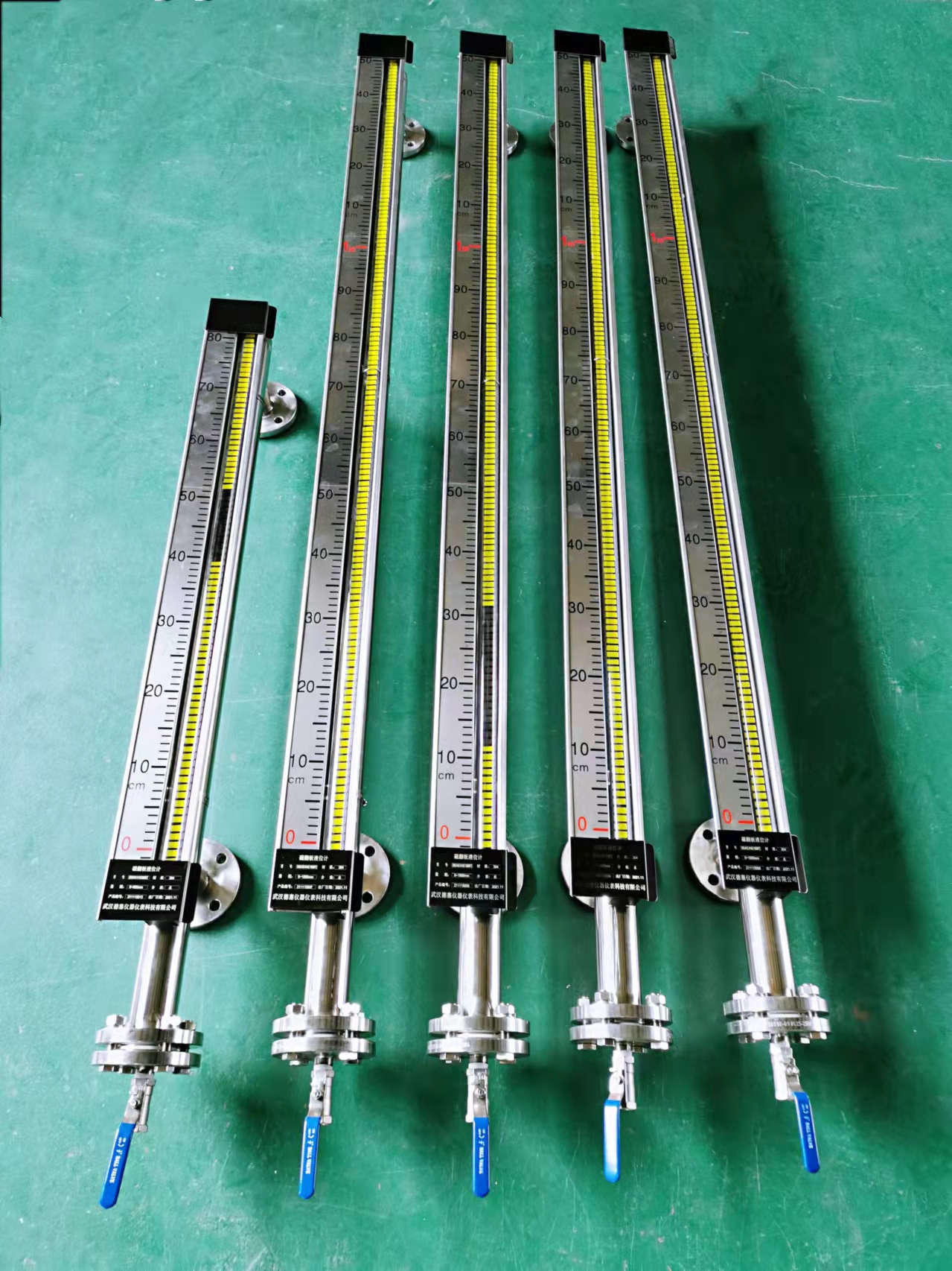 磁翻板液位計(jì)真空面板 (2).jpg